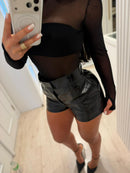 shorts couro